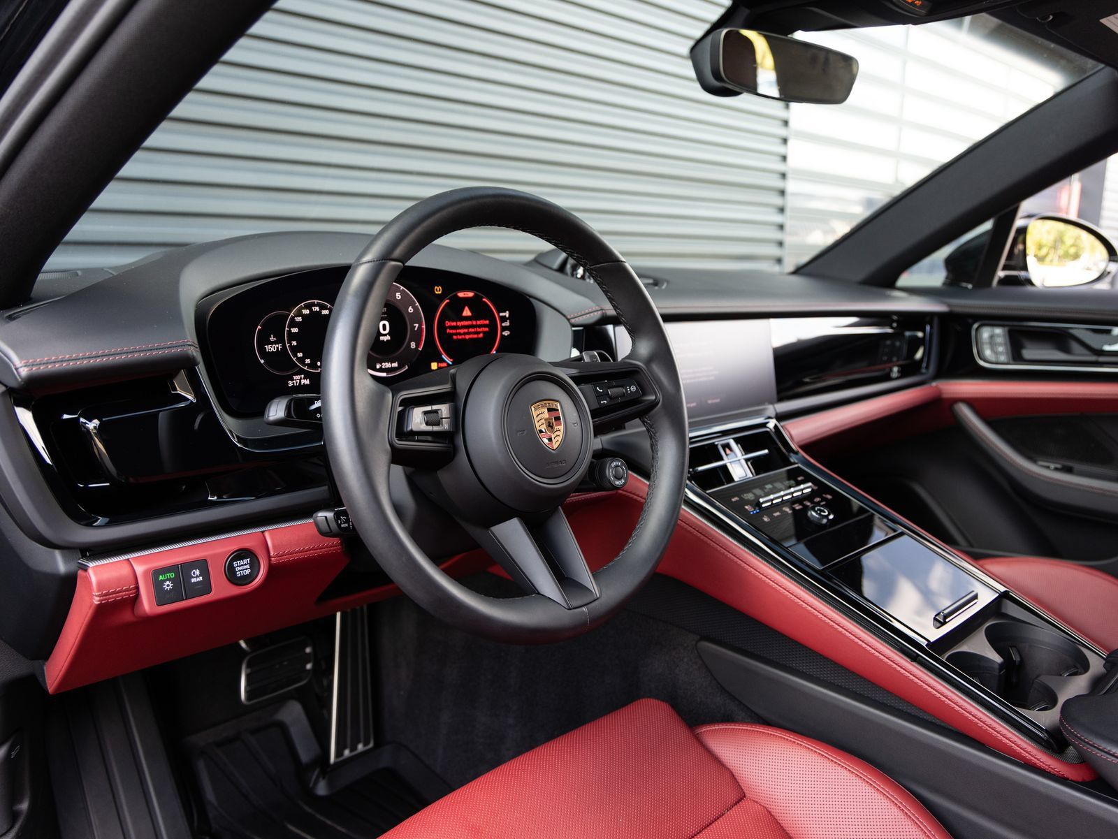 Certified 2025 Porsche Panamera RWD image 4
