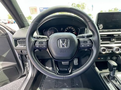 Used 2023 Honda Civic Sport image 11
