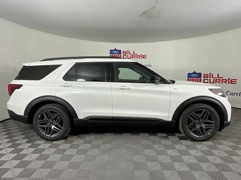 New 2026 Ford Explorer ST-Line w/ ST-Line Street Pack RWD image 2