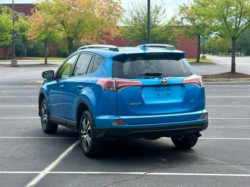 Used 2016 Toyota RAV4 LE FWD image 5