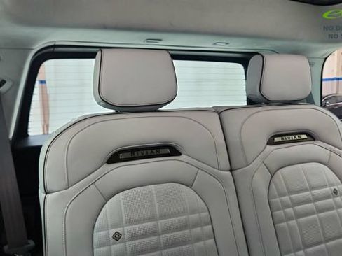 Used 2025 Rivian R1S Premium AWD/4WD image 30
