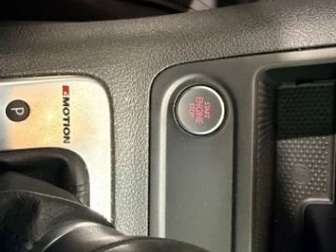 Used 2016 Volkswagen Tiguan R-Line image 32