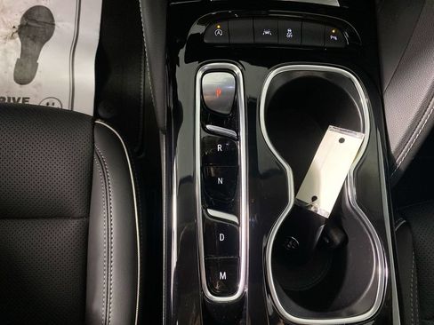 Used 2023 Buick Envision Essence FWD image 19