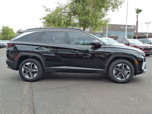 Certified 2025 Hyundai Tucson SEL AWD/4WD image 6