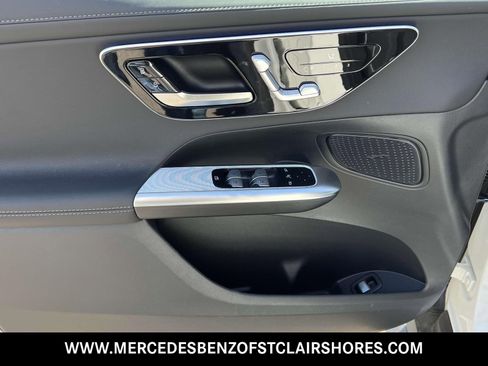 New 2025 Mercedes-Benz GLC 43 AMG 4MATIC image 18