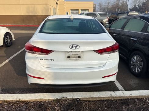 Used 2018 Hyundai Elantra Value Edition image 3
