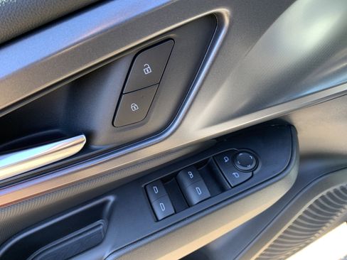 New 2026 Chevrolet Equinox EV RS FWD image 10