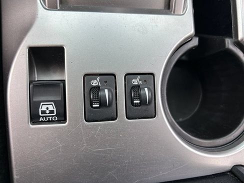Used 2019 Toyota 4Runner SR5 Premium AWD/4WD image 34