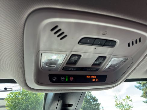 Used 2021 Chevrolet Traverse Premier w/ Redline Edition FWD image 49