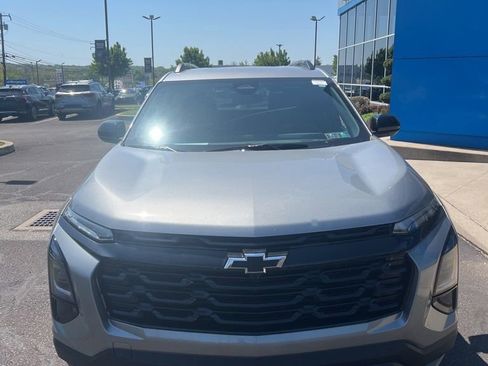 Used 2025 Chevrolet Equinox LT w/ Convenience Package II AWD/4WD image 9