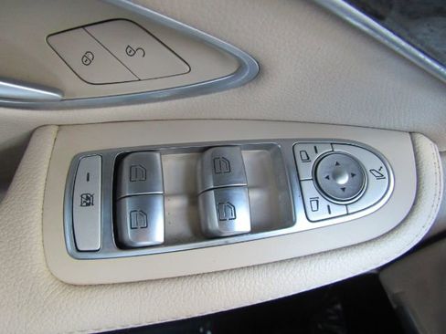 Used 2019 Mercedes-Benz C 300 Sedan image 37