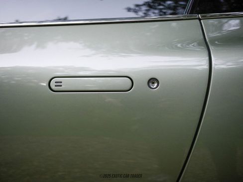 Used 2006 Aston Martin DB9 Volante RWD image 82