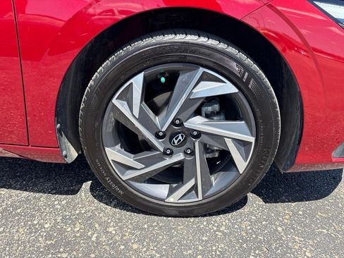 Certified 2025 Hyundai Elantra Sport FWD image 15