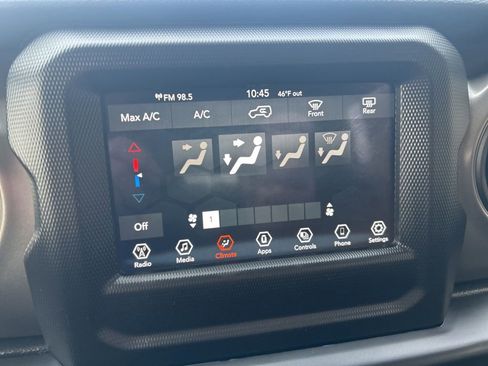 Used 2022 Jeep Wrangler Unlimited Sport AWD/4WD image 27