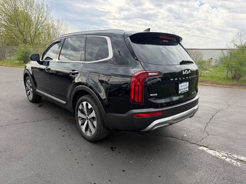 Used 2022 Kia Telluride S image 9