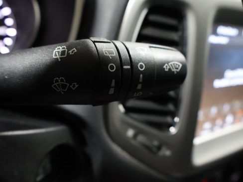 Used 2021 Jeep Compass 80th Special Edition image 38