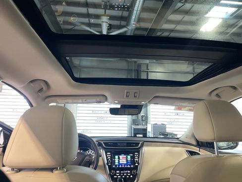 Used 2024 Nissan Murano SL image 19