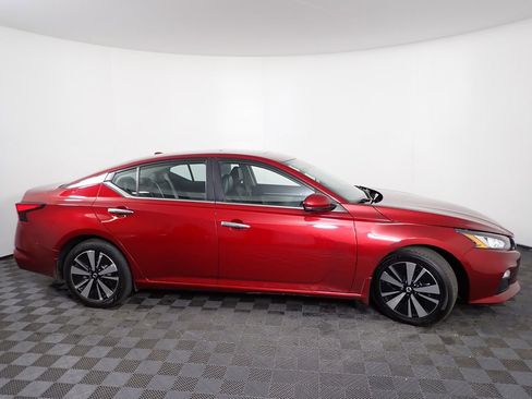 Used 2021 Nissan Altima 2.5 SV w/ SV Premium Package FWD image 20