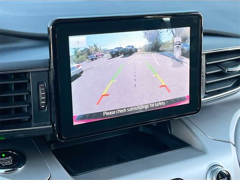 Used 2021 Ford Explorer XLT w/ Equipment Group 202A image 14