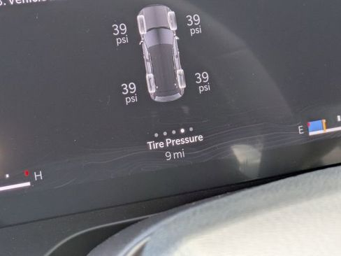 New 2025 Jeep Grand Cherokee Limited w/ Luxury Tech Group II image 32