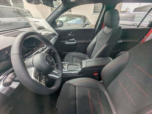 New 2024 Mercedes-Benz GLB 35 AMG 4MATIC image 13