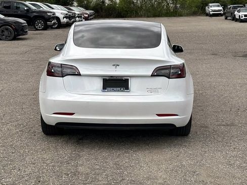 Used 2022 Tesla Model 3 Long Range AWD/4WD image 4