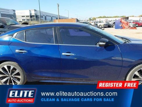 Used 2017 Nissan Maxima SR w/ Interior Lighting Package image 26