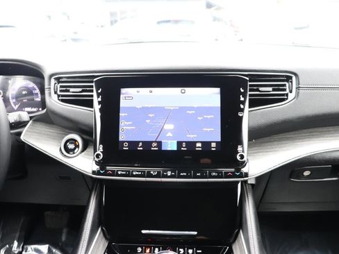 Used 2024 Jeep Wagoneer Series II image 21