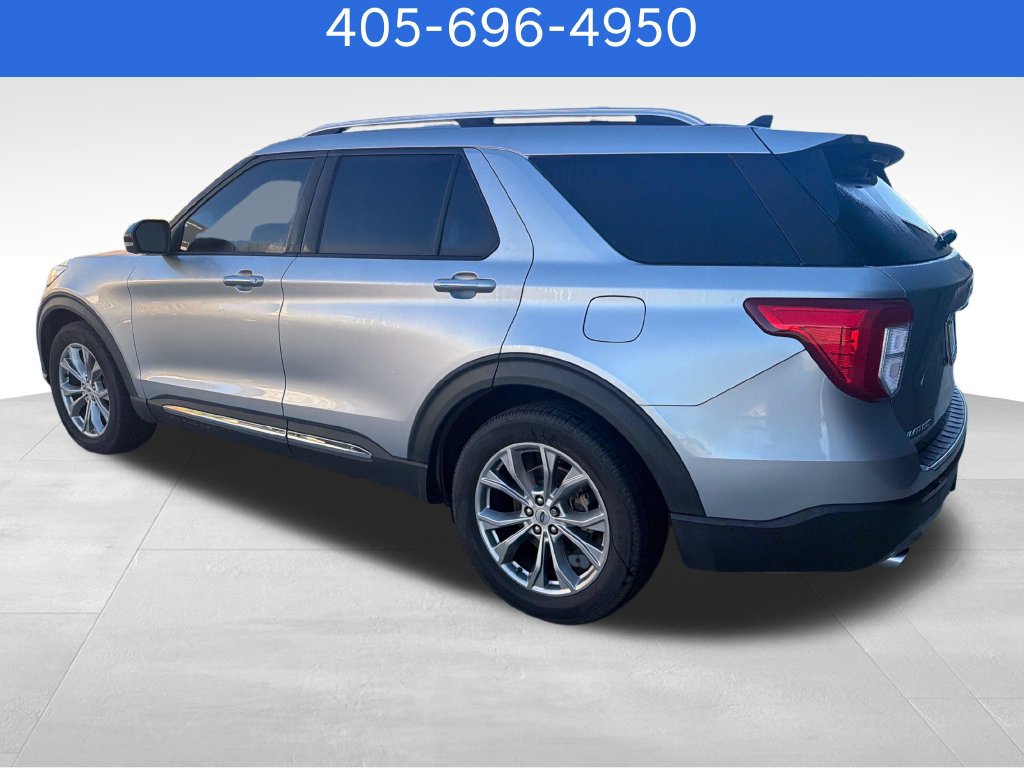 Used 2022 Ford Explorer Limited w/ Equipment Group 301A RWD image 3