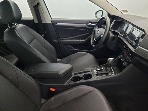 Used 2020 Volkswagen Jetta SE w/ SE Cold Weather Package FWD image 21