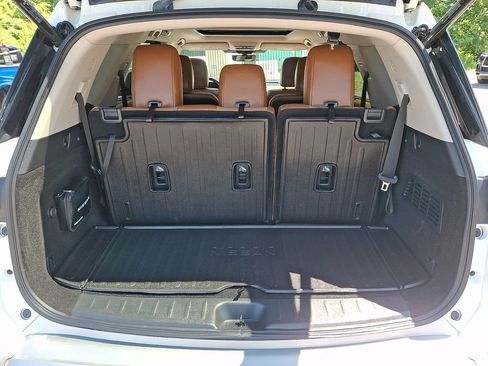 Certified 2024 Nissan Pathfinder Platinum AWD/4WD image 33