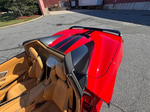 Used 2022 Chevrolet Corvette Stingray Premium Conv w/ Z51 Performance Package RWD image 24