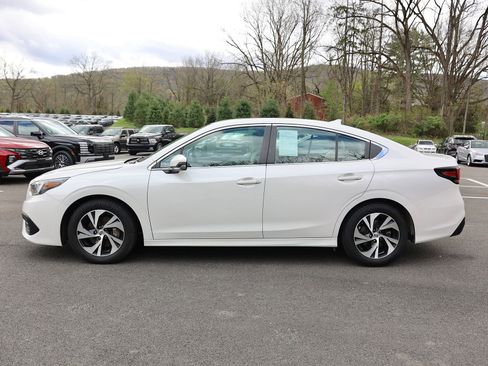 Used 2022 Subaru Legacy Premium AWD/4WD image 4