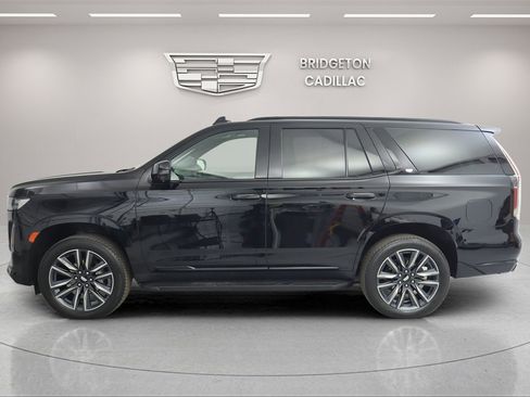 Used 2021 Cadillac Escalade Sport Platinum image 4