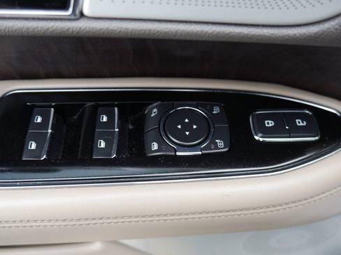 Used 2022 Lincoln Navigator Reserve image 35