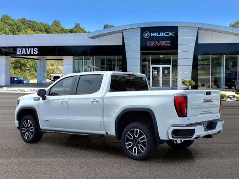 Used 2025 GMC Sierra 1500 AT4 w/ AT4 Premium Package AWD/4WD image 3