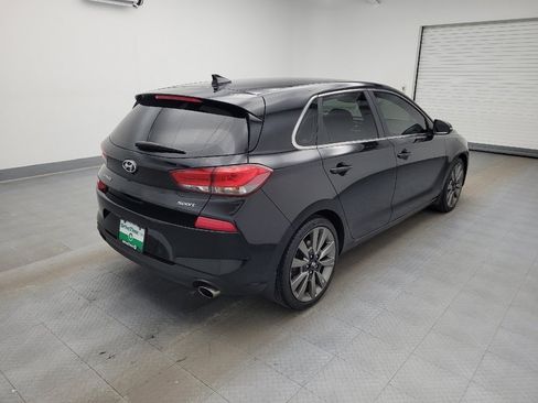 Used 2018 Hyundai Elantra GT Sport image 9