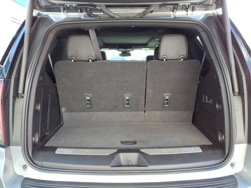 Used 2023 Chevrolet Tahoe Z71 w/ Luxury Package AWD/4WD image 19
