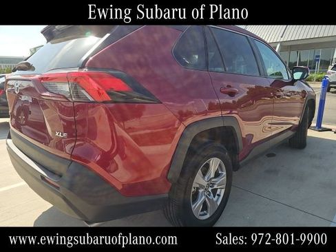 Used 2025 Toyota RAV4 XLE FWD image 4