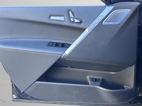 Used 2026 BMW iX xDrive60 w/ M Sport Package image 33