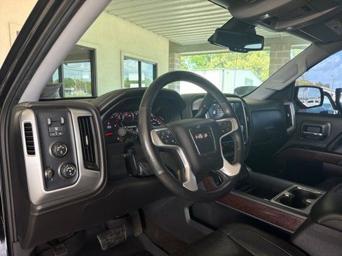 Used 2015 GMC Sierra 1500 SLT w/ SLT Crew Cab Value Package image 19