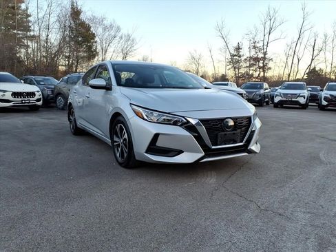 Used 2022 Nissan Sentra SV image 3