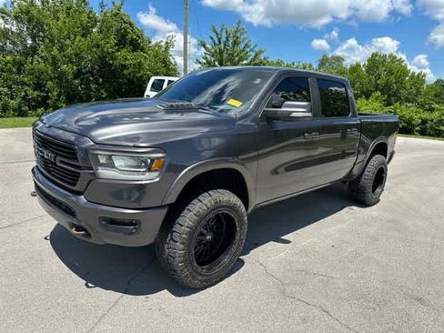 Used 2019 RAM 1500 Laramie AWD/4WD image 14