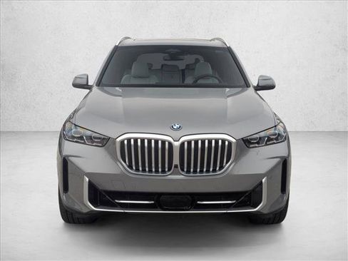 Used 2026 BMW X5 xDrive50e AWD/4WD image 6