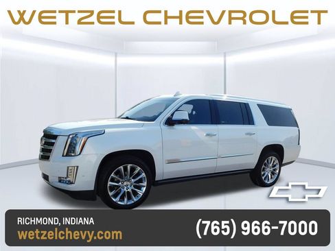 Certified 2020 Cadillac Escalade ESV Premium Luxury AWD/4WD image 7