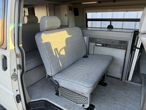 Used 1995 Volkswagen Eurovan Camper image 10