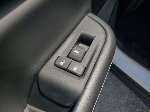 Certified 2025 Jeep Grand Cherokee Altitude RWD image 16