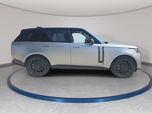 New 2026 Land Rover Range Rover SE AWD/4WD image 4