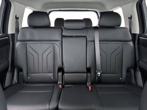 New 2026 Hyundai Santa Fe SEL FWD image 16