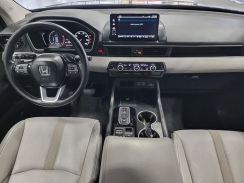 Used 2024 Honda Pilot Touring image 17